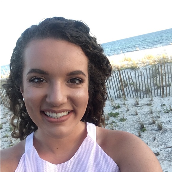 Meet your Posher, Elizabeth - Picture 1 of 1